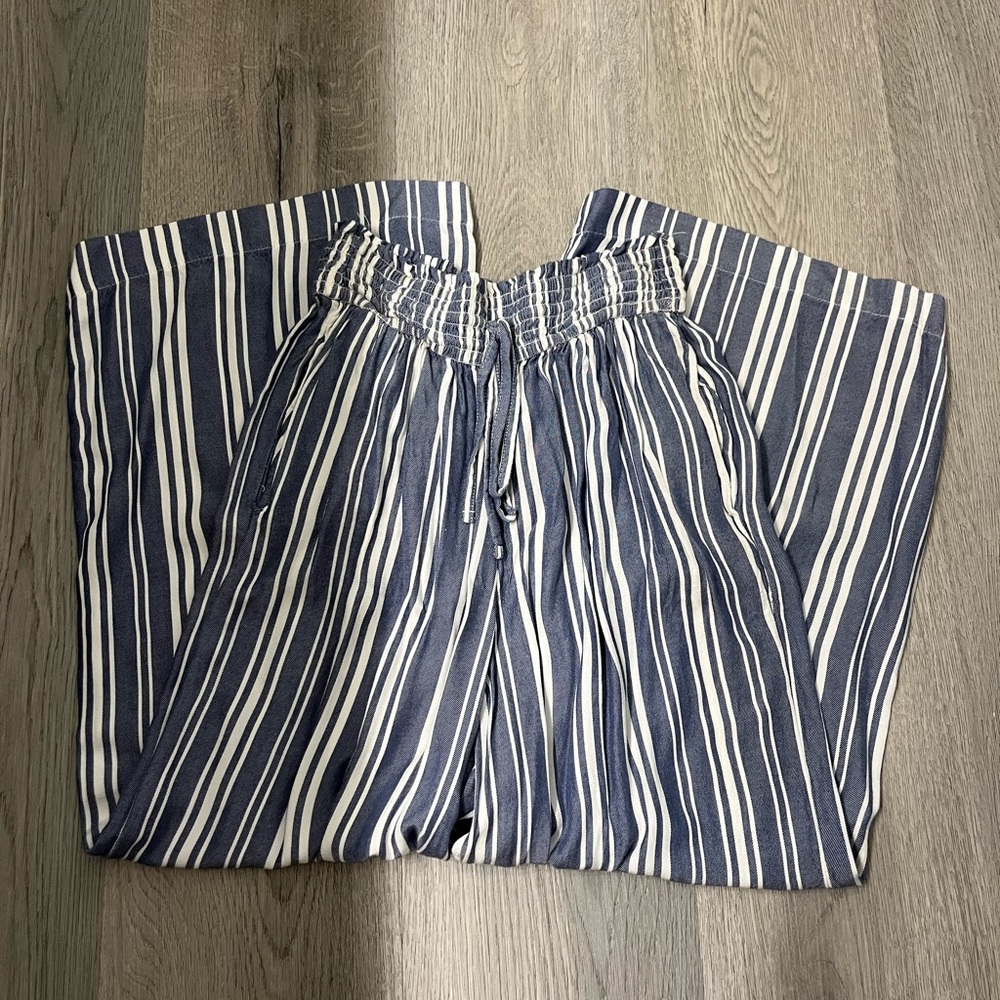 hollister flowy pants